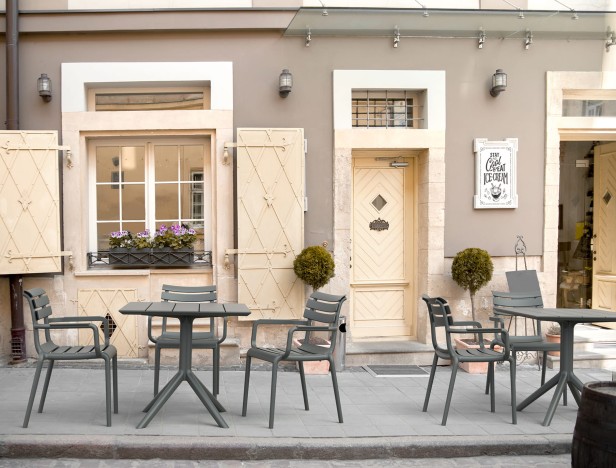 paris_80_stół_aranż_3.jpg
